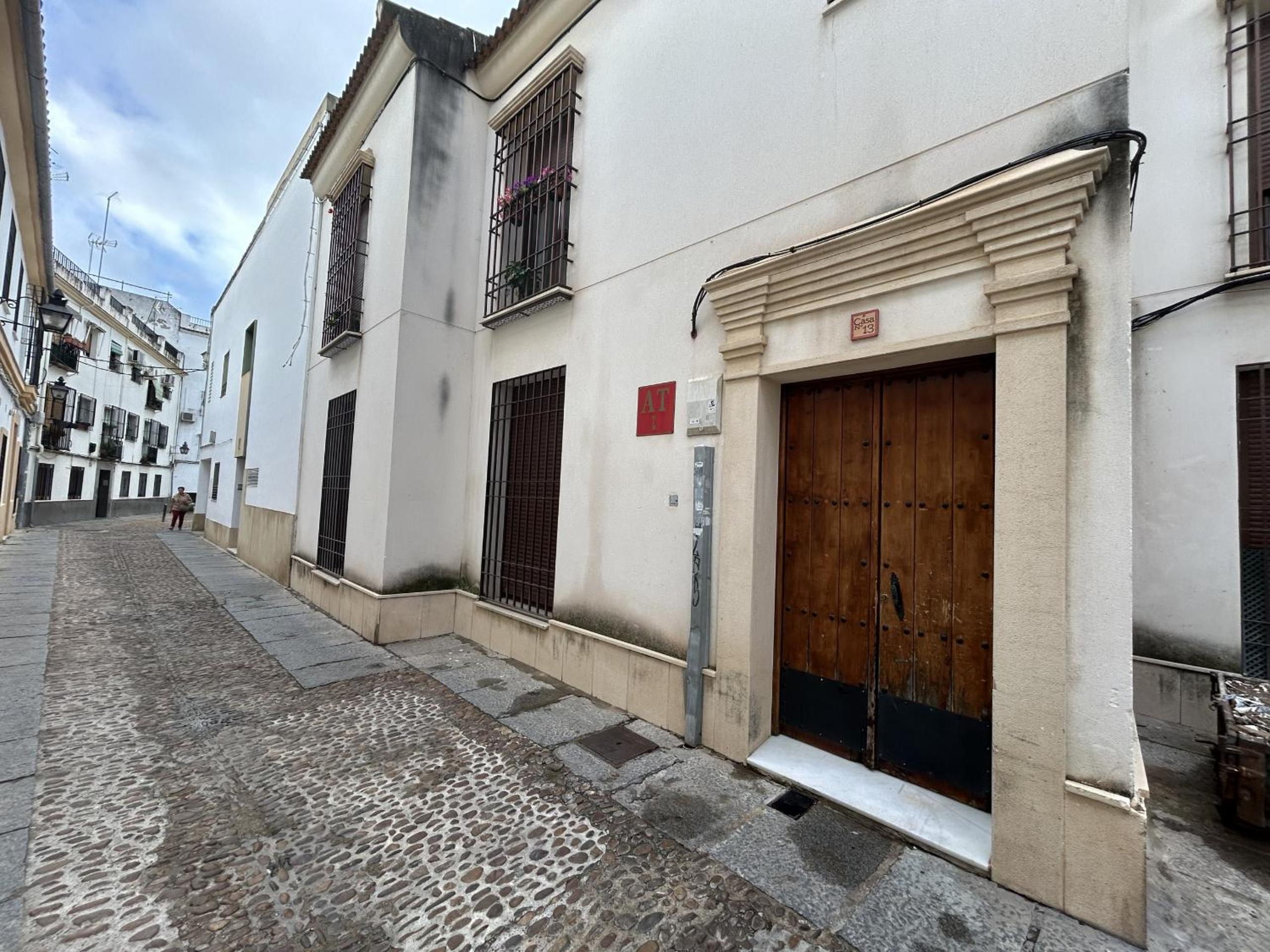 AT Alcántara