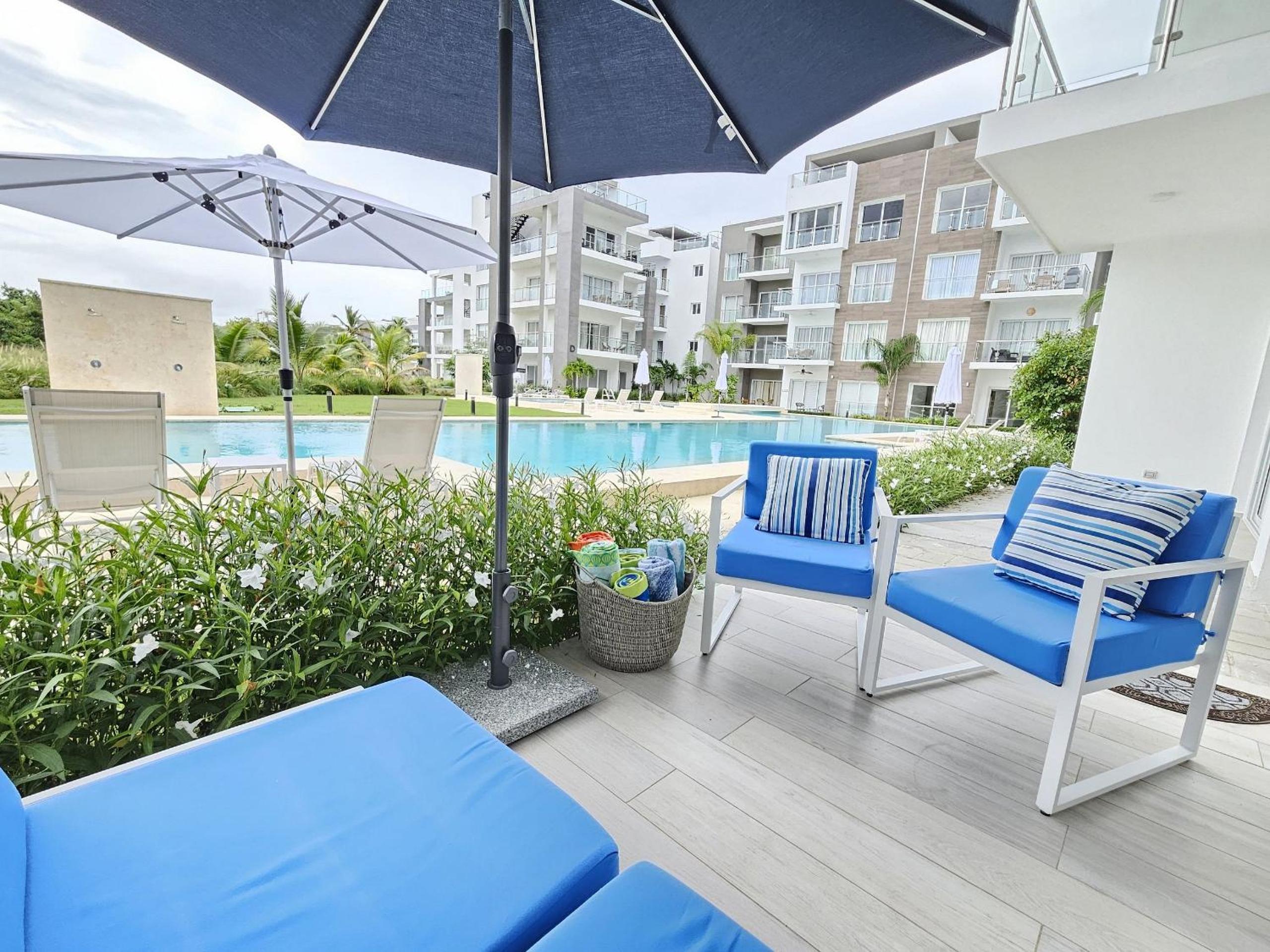 Coral Bay#2 Getaway | 2BR Condo | Pool View view 2