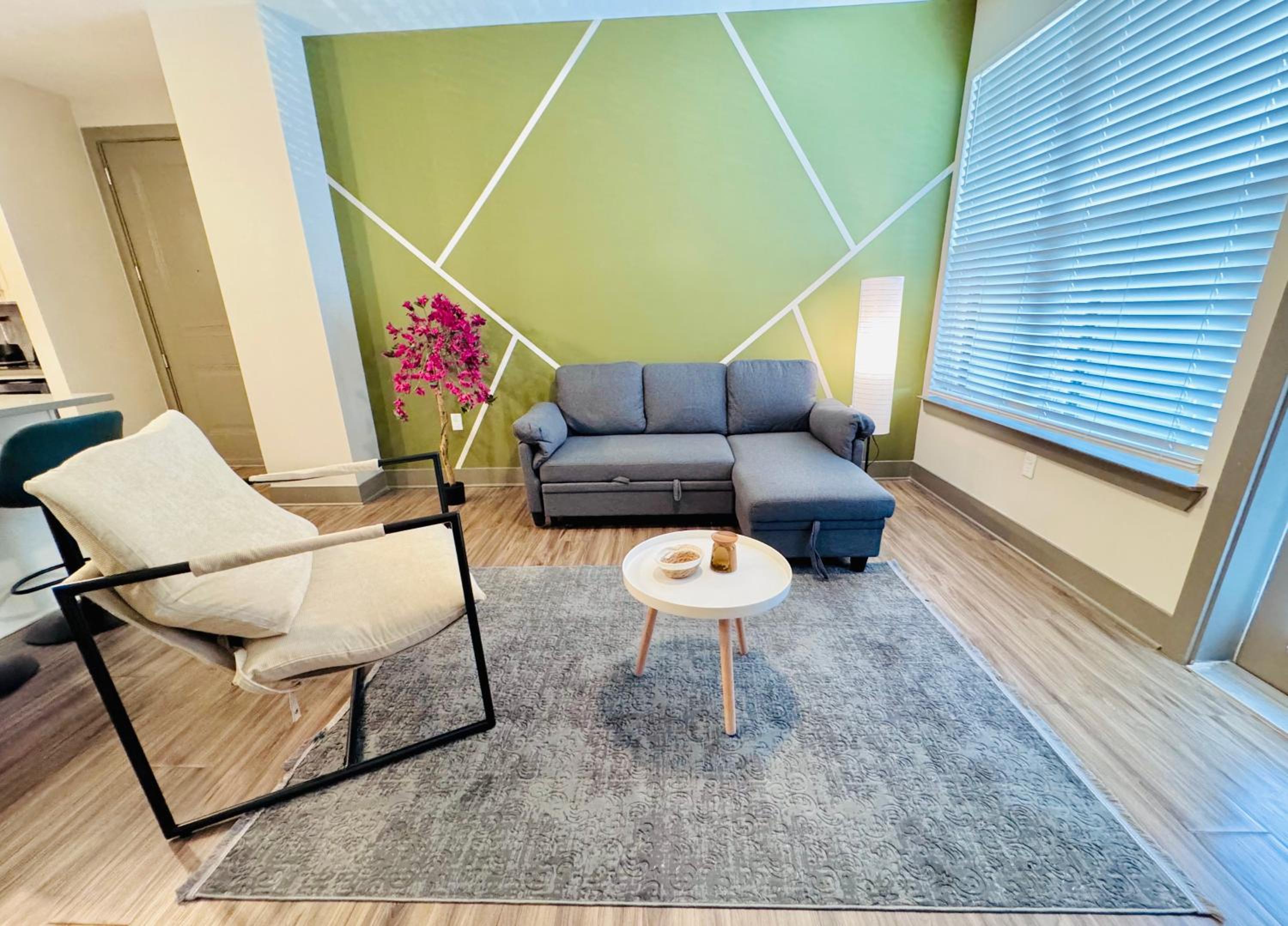 15 Min to Disney, King Bed Pet-Friendly, Amenities