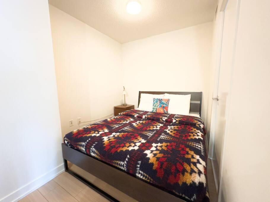 Lakeview Suites 2 Beds CN Tower Free Parking