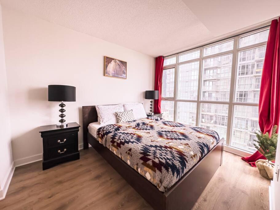 Lakeview Suites 2 Beds CN Tower Free Parking