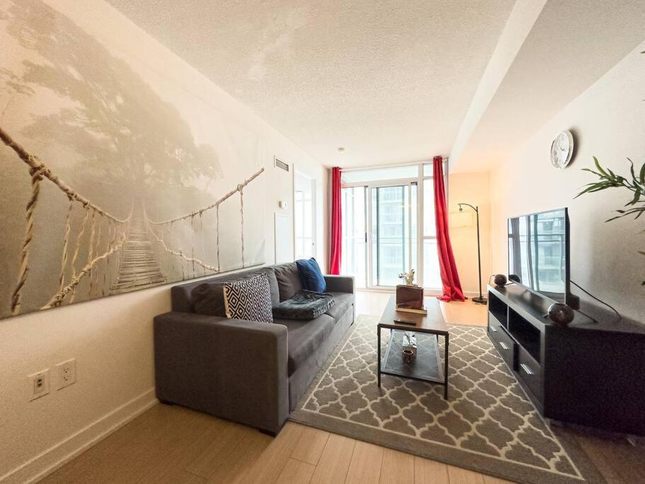 Lakeview Suites 2 Beds CN Tower Free Parking
