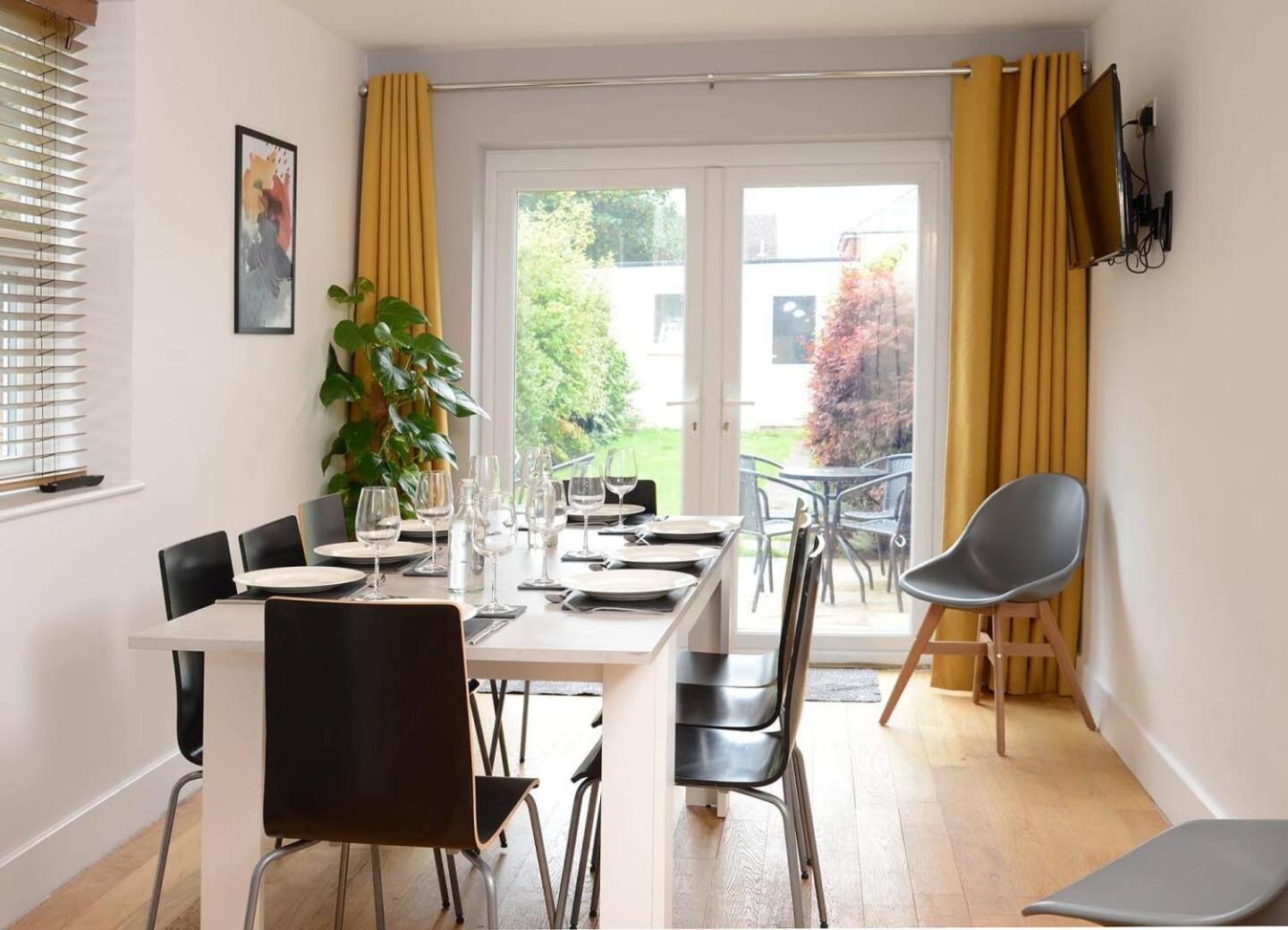 Stylish and spacious Southampton stay