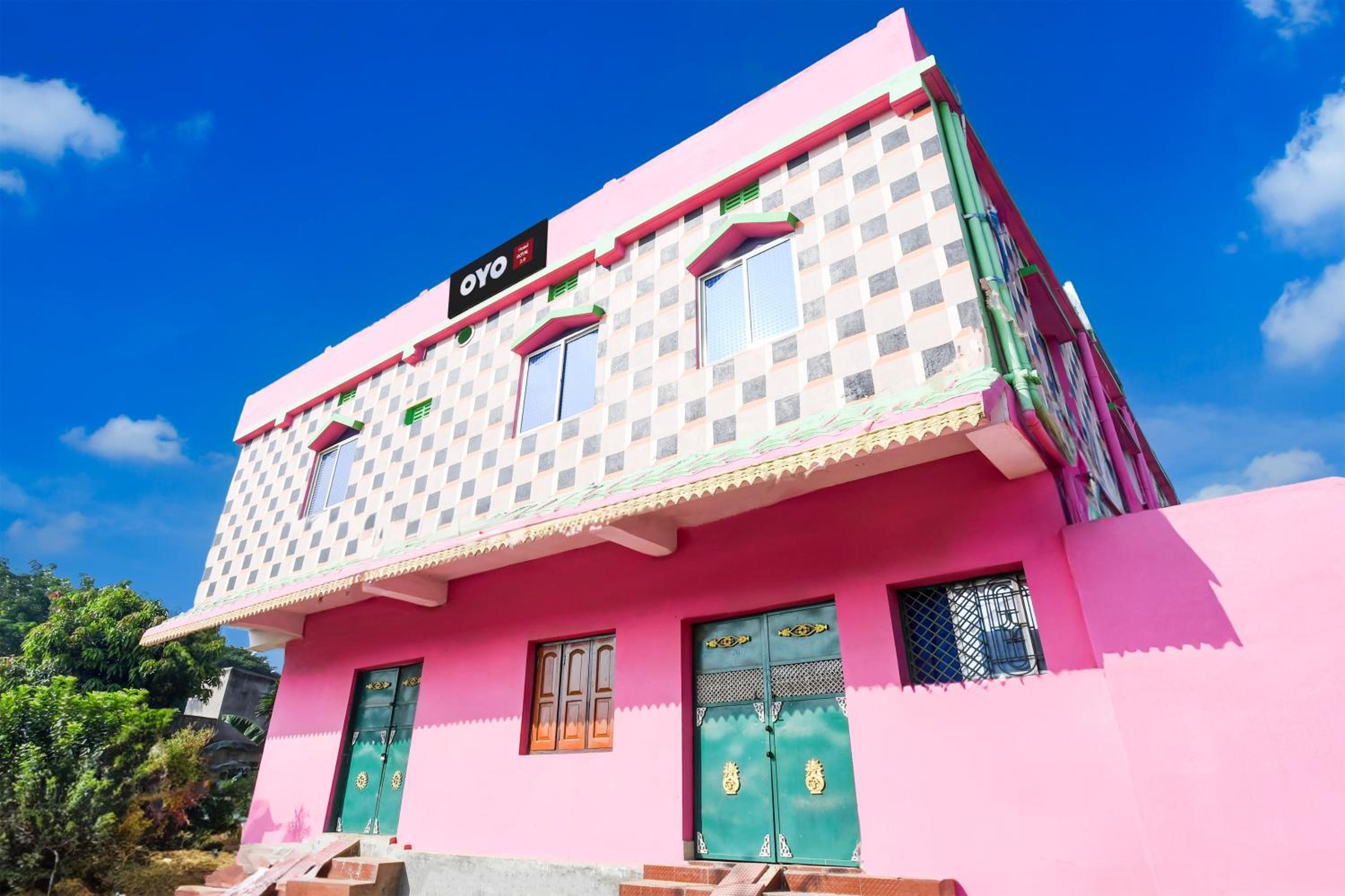 Hotel O Royal