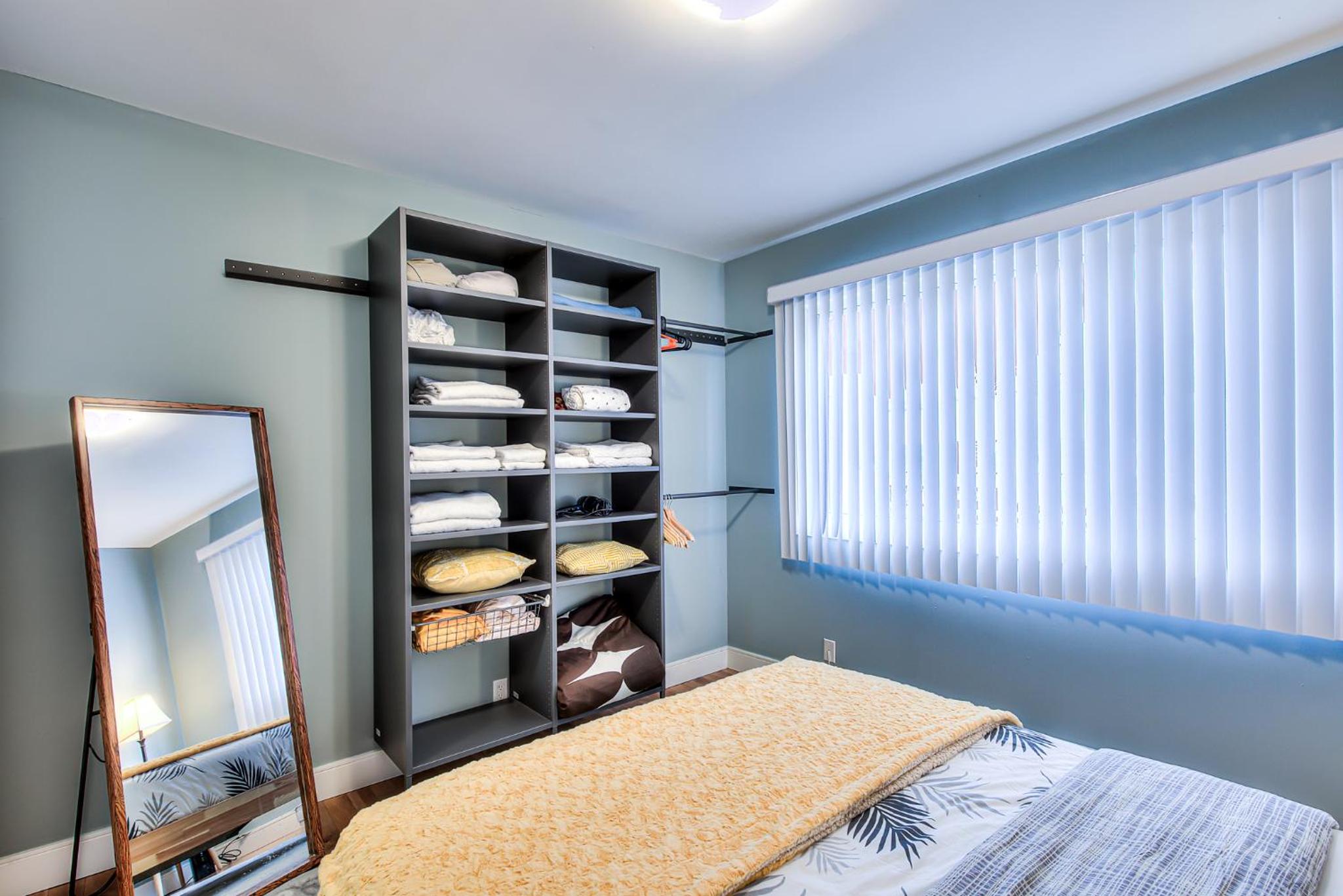 Charming 2BR with Balcony in Montreal