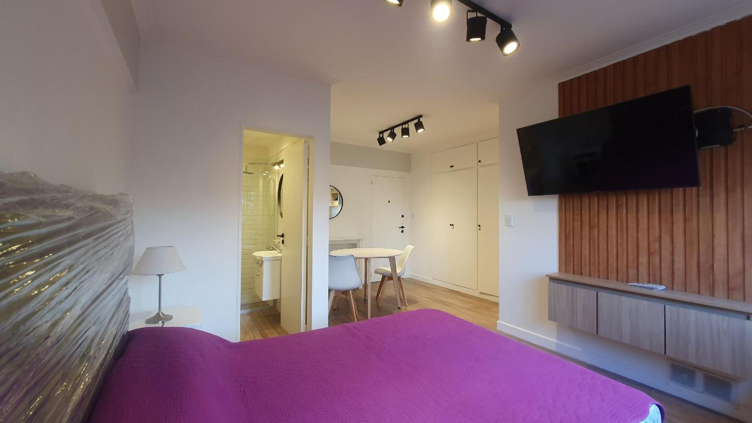 1 room on the street