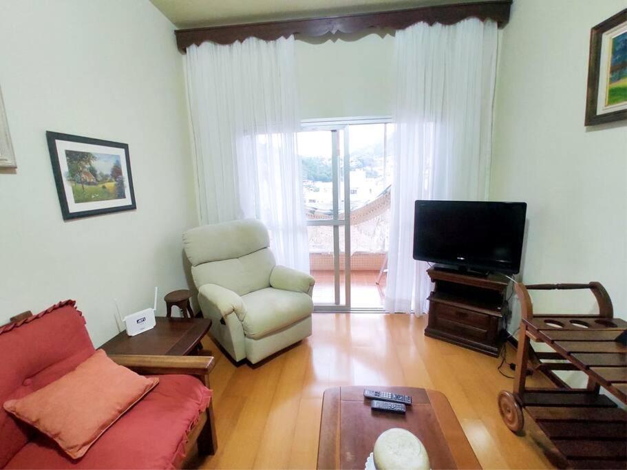 Apartamento no Alto com vaga