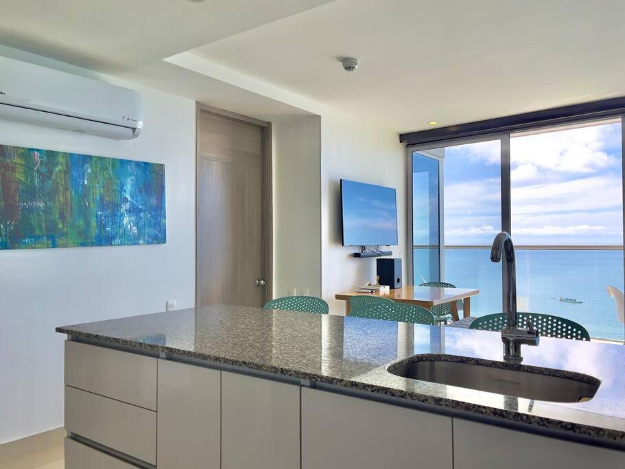 Frente al Mar con Inigualable Vista en Piso 34 WiFi