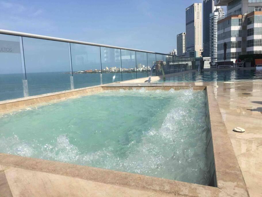 Frente al Mar con Inigualable Vista en Piso 34 WiFi