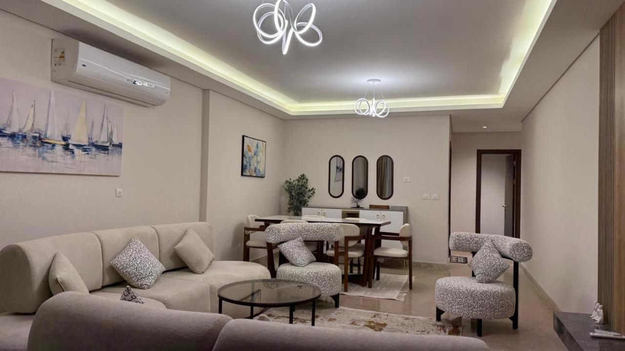 Luxury hotel apartment in Zed Towers