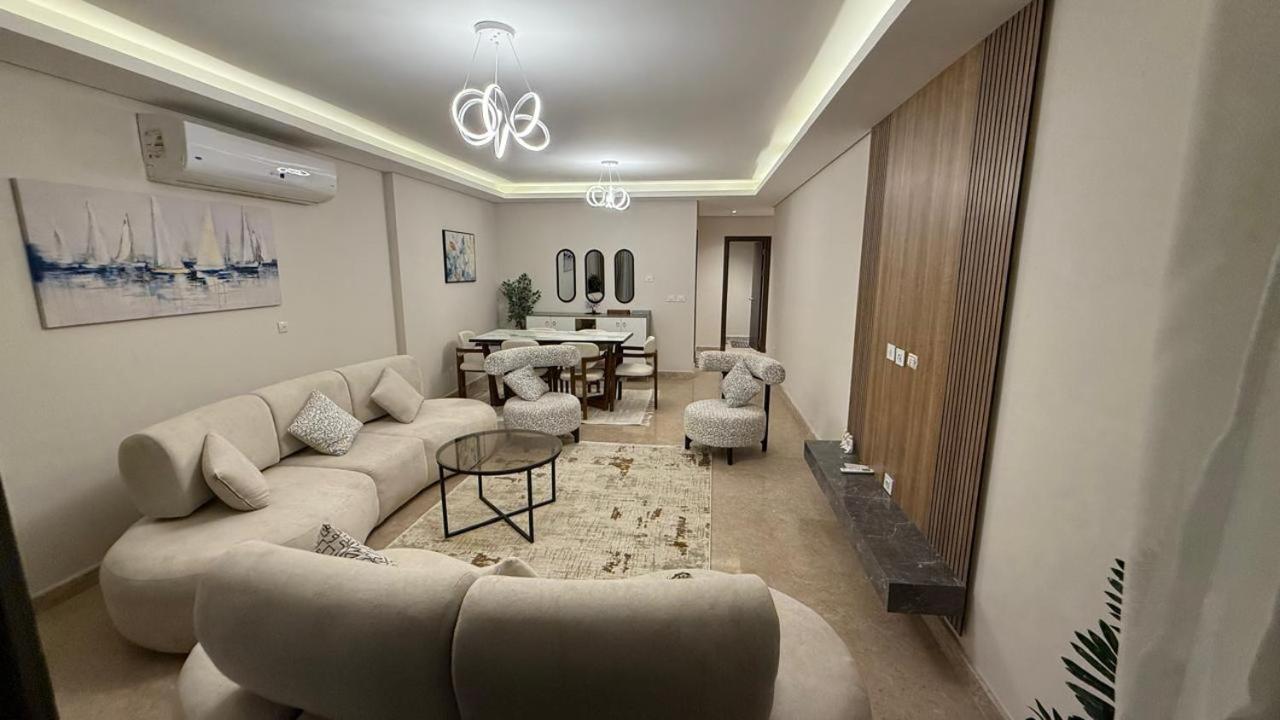 Luxury hotel apartment in Zed Towers