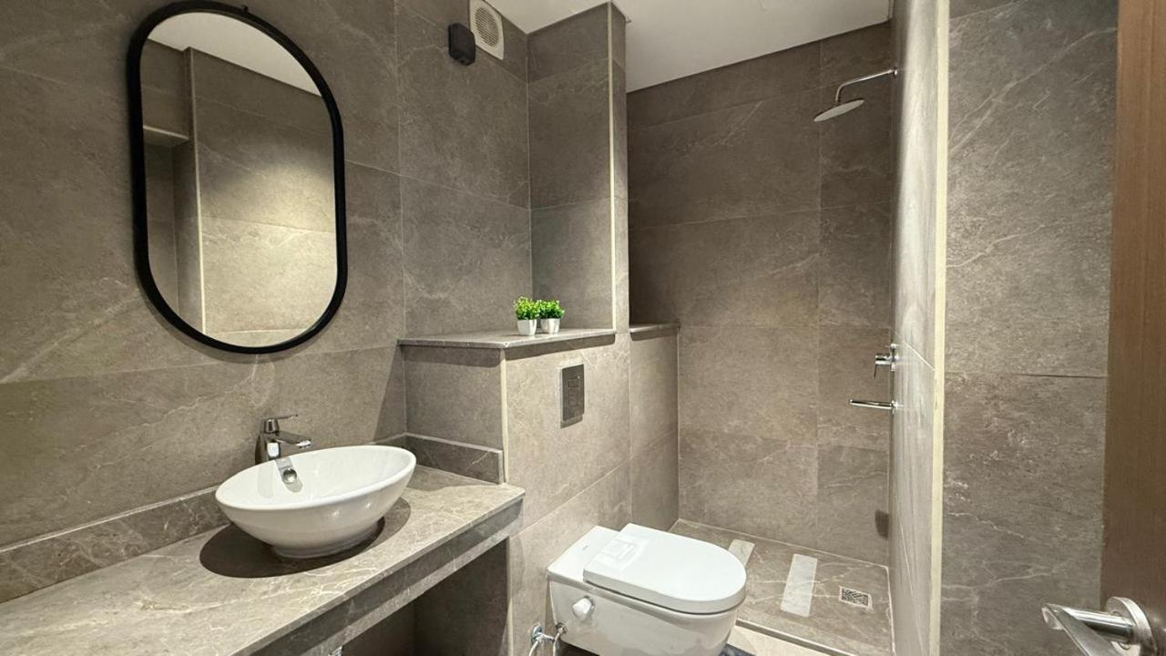 Luxury hotel apartment in Zed Towers