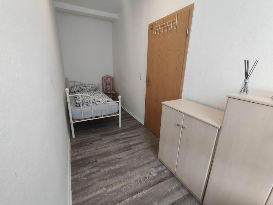 schöne 2 Raum, 2 - 3 Bett FeWo in Schönebeck view 4