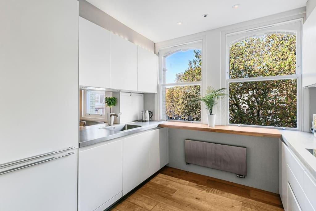 Chelsea Penthouse - Roof Terrace & Central AC