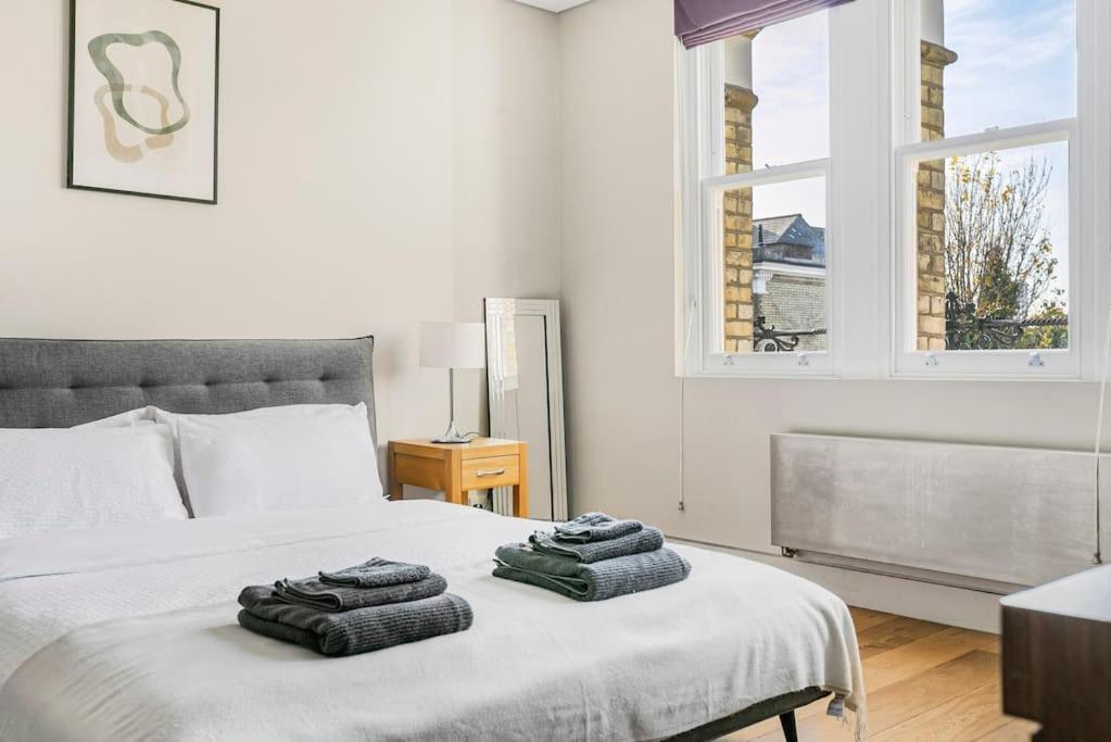 Chelsea Penthouse - Roof Terrace & Central AC