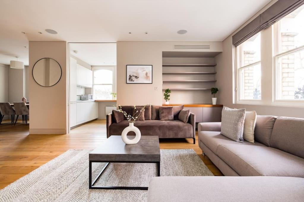 Chelsea Penthouse - Roof Terrace & Central AC