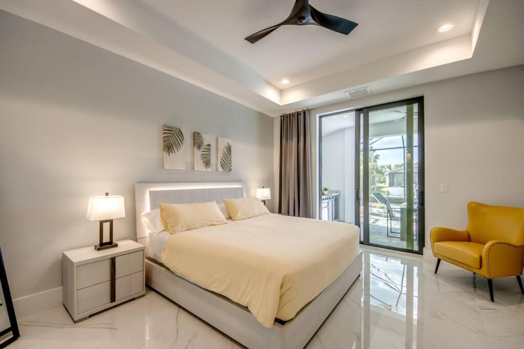 Villa Suntastic by CoralVilla-gulf access, pool&spa