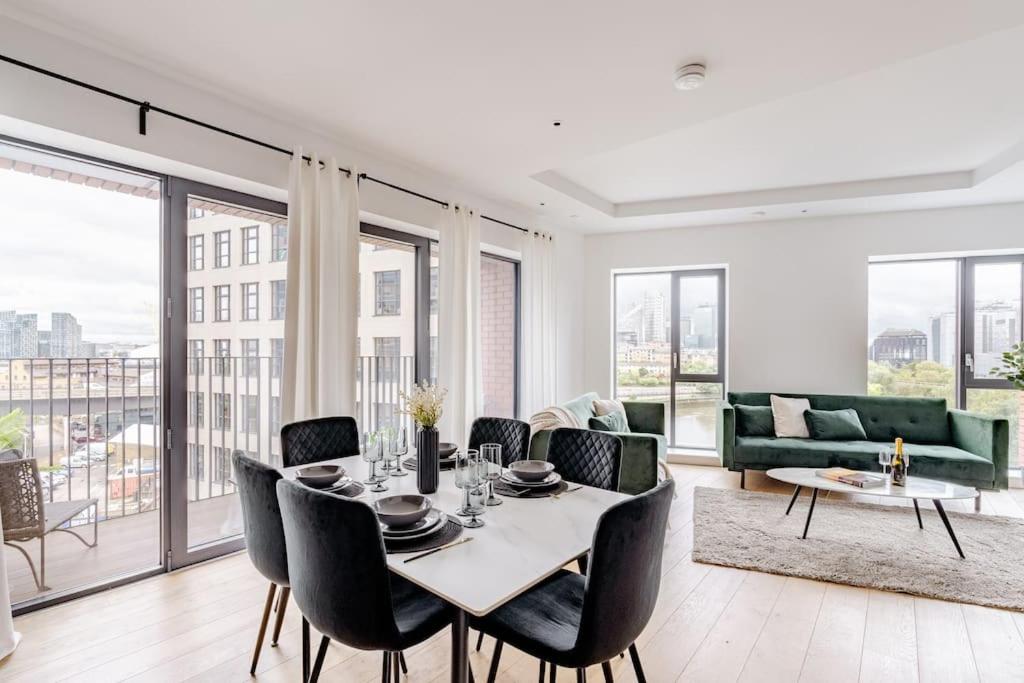 Luxurious City Island Apartment - 10 Min to Canary Wharf, Excel & O2