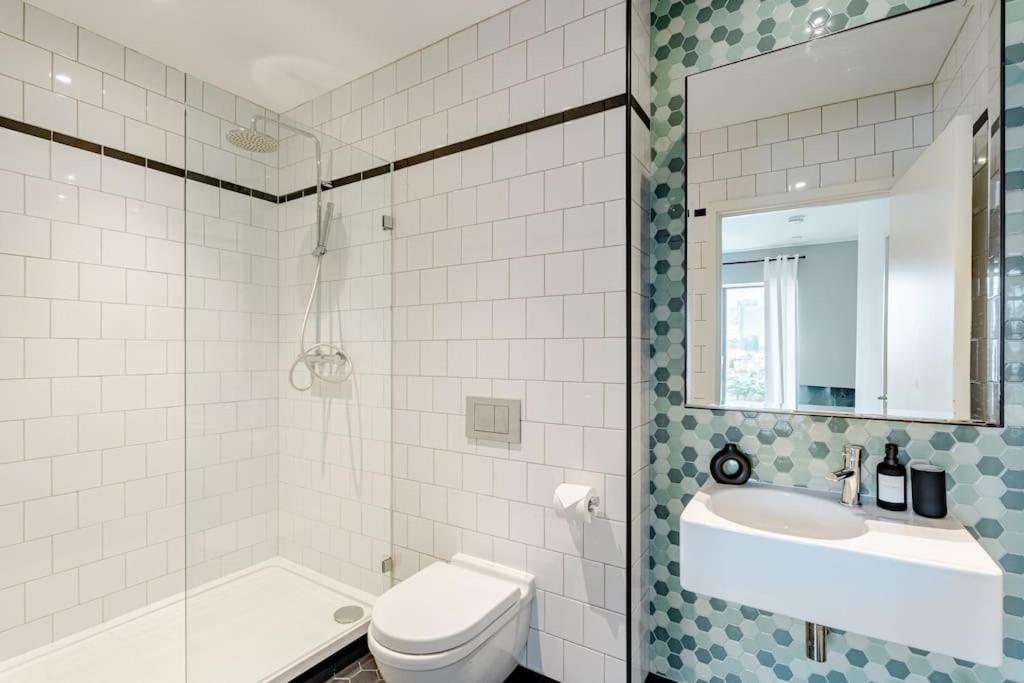 Luxurious City Island Apartment - 10 Min to Canary Wharf, Excel & O2