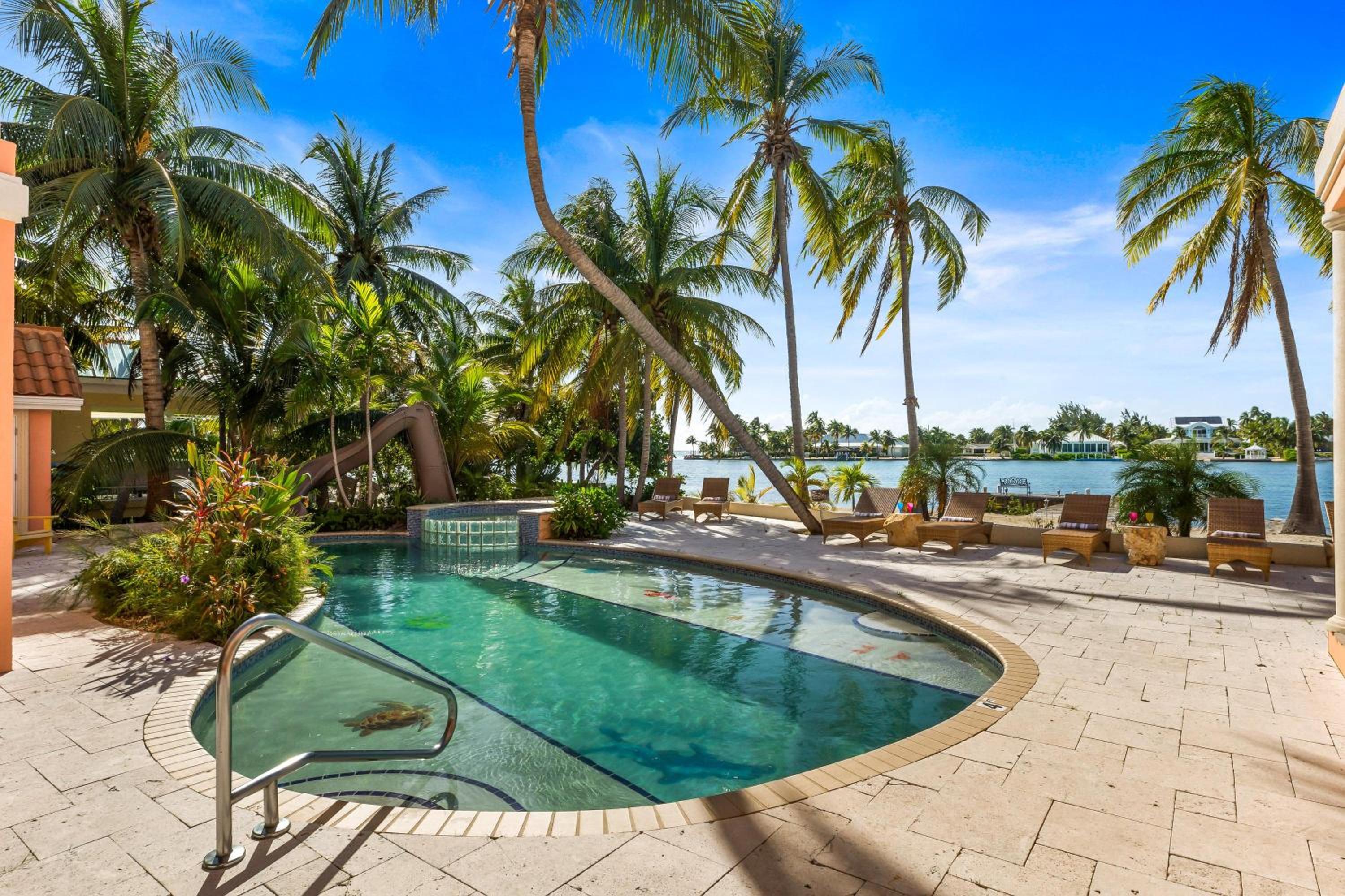 Pieces of Eight LUXE 6BR view 3