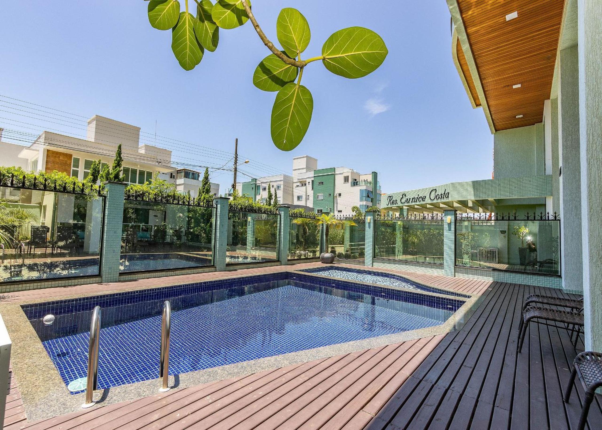 Eunice Costa 102 – Lindo Apartamento Com Vista Para o Mar em Canto Grande
