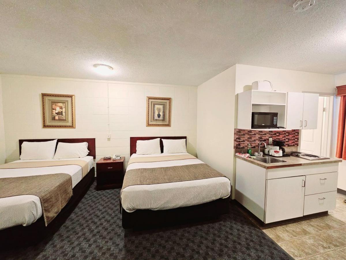 Canadian Motor Inn