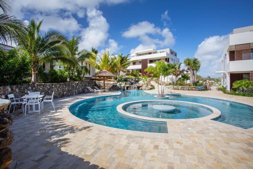 Jan Sofat LUX A12, resort, pool, ground floor
