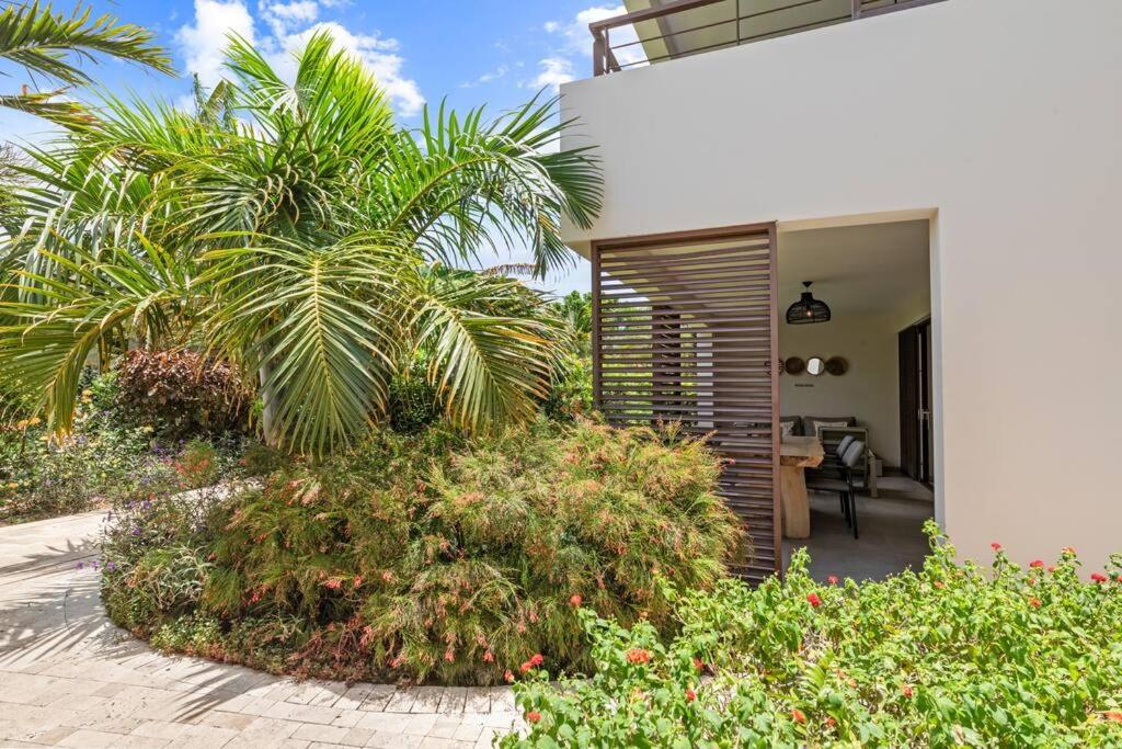 Jan Sofat LUX A12, resort, pool, ground floor