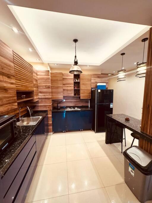 Spacious 3BR Einbay Chalet by the Pool view 3
