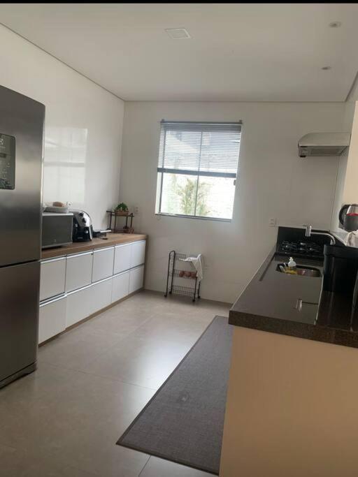Linda Casa 4 quartos com piscina para família na praia de Canasvieiras