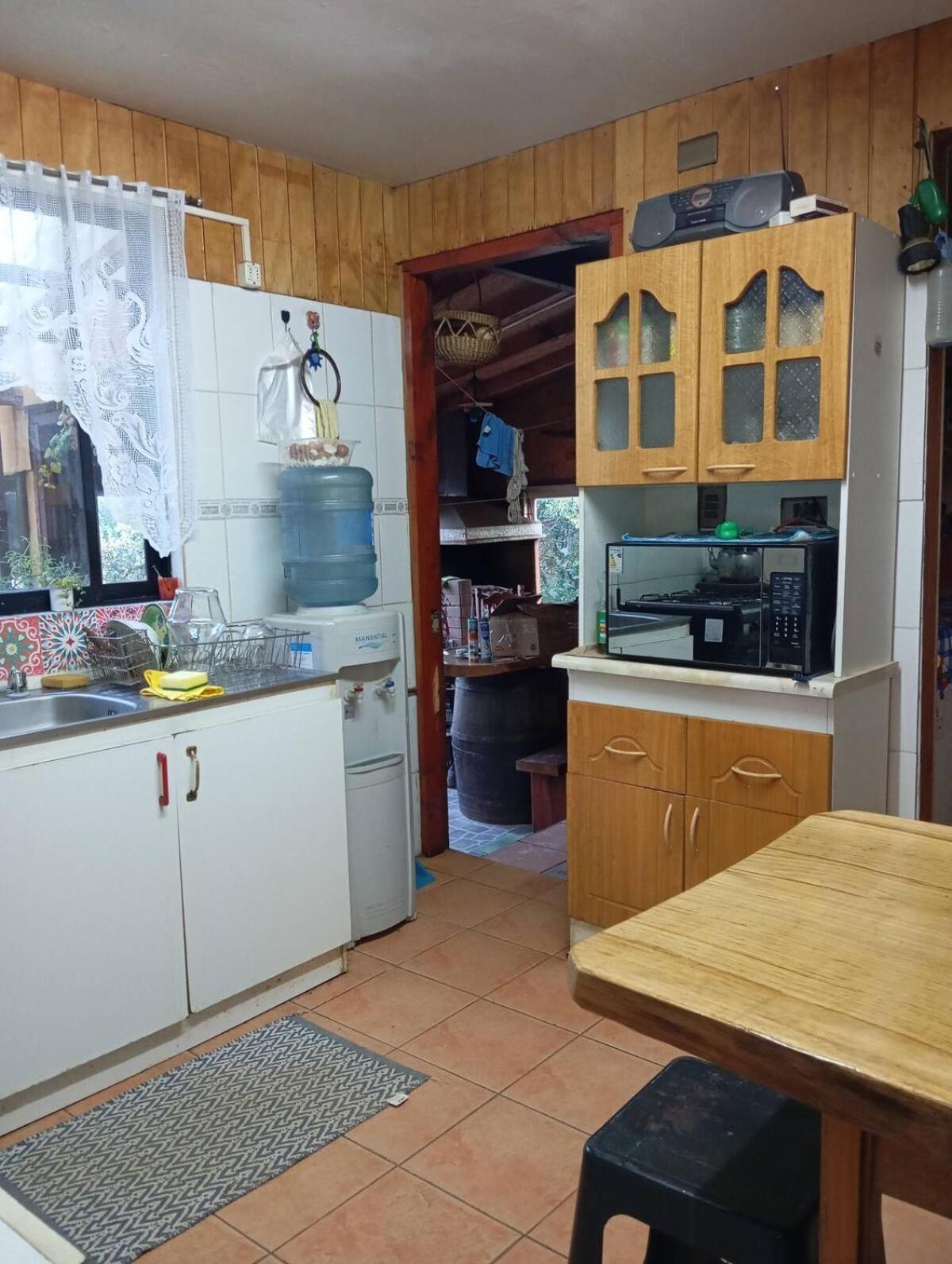 Arriendo dormitorio - alojamiento en valdivia - baño compartido