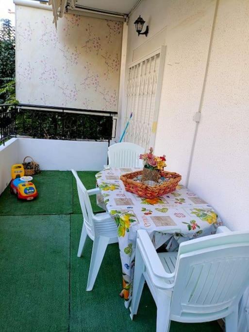 Maria Cozy Getaway in Glyfada