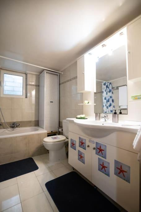 Maria Cozy Getaway in Glyfada