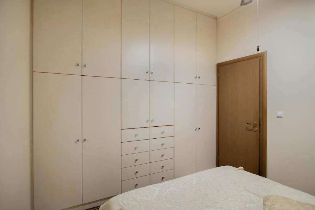 Maria Cozy Getaway in Glyfada