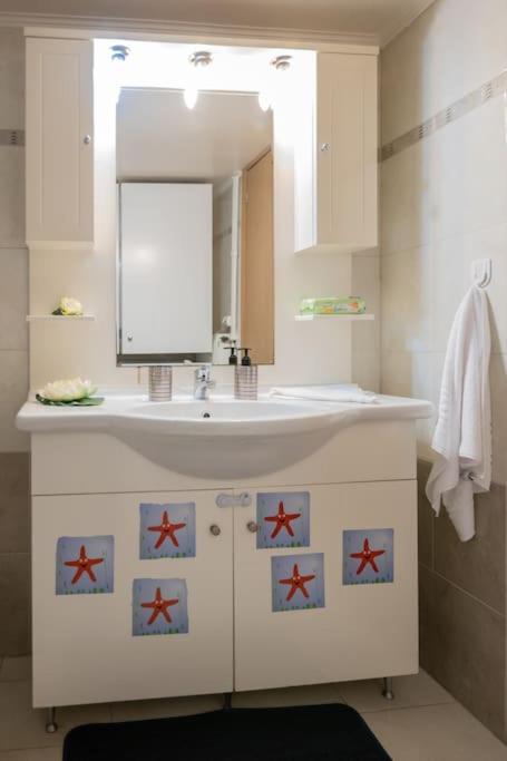 Maria Cozy Getaway in Glyfada