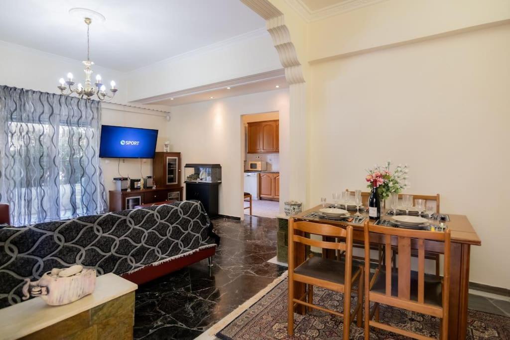 Maria Cozy Getaway in Glyfada
