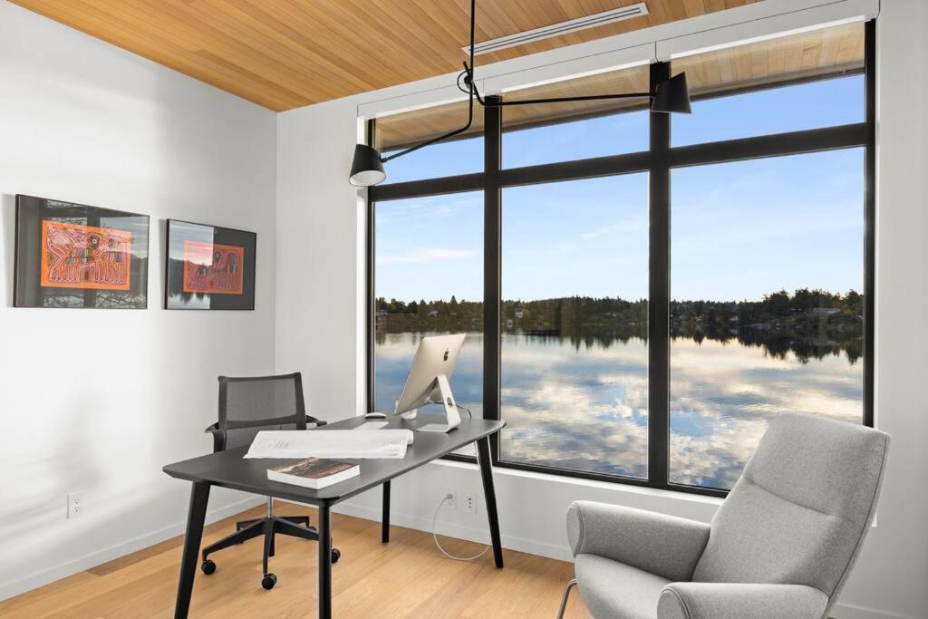 Oakmere House on Portage Inlet