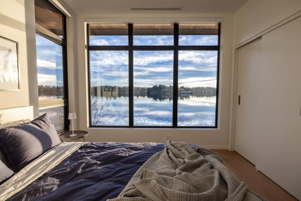 Oakmere House on Portage Inlet