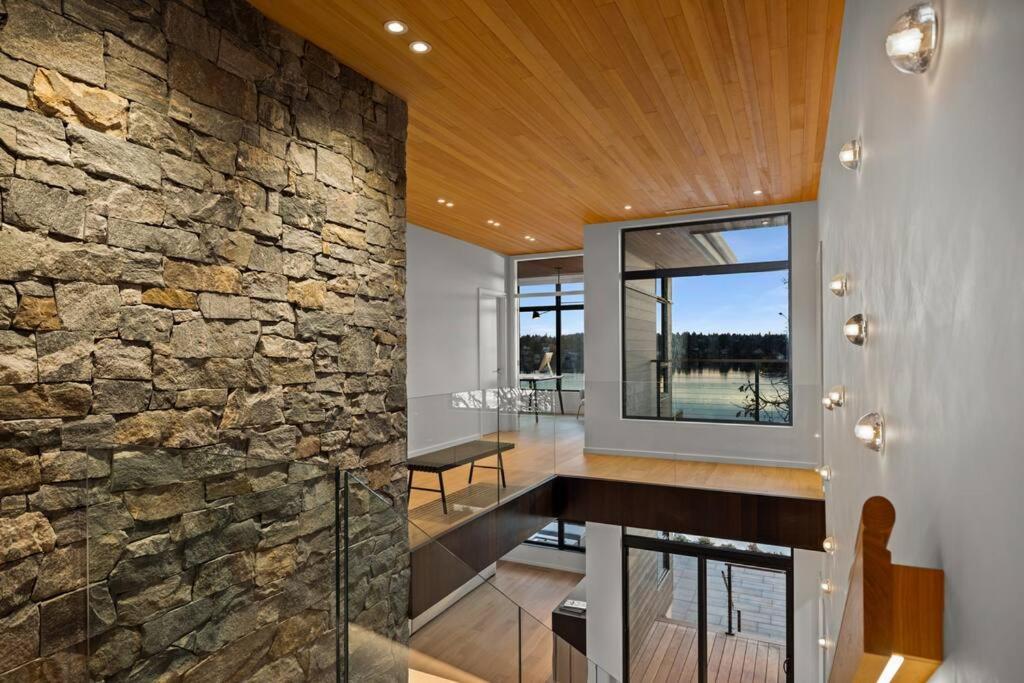 Oakmere House on Portage Inlet
