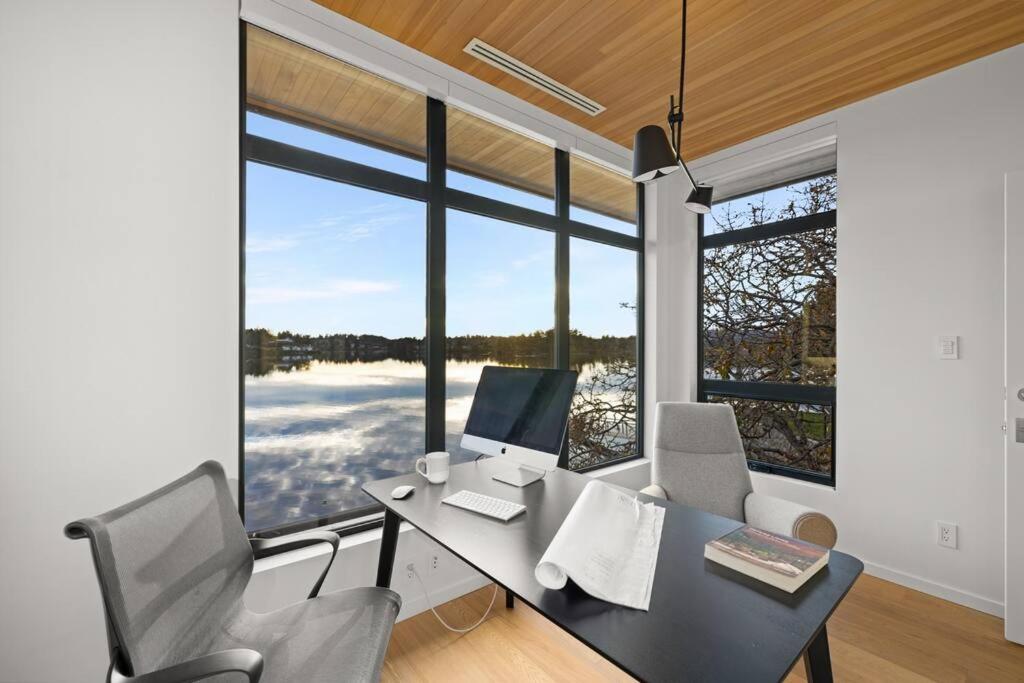 Oakmere House on Portage Inlet