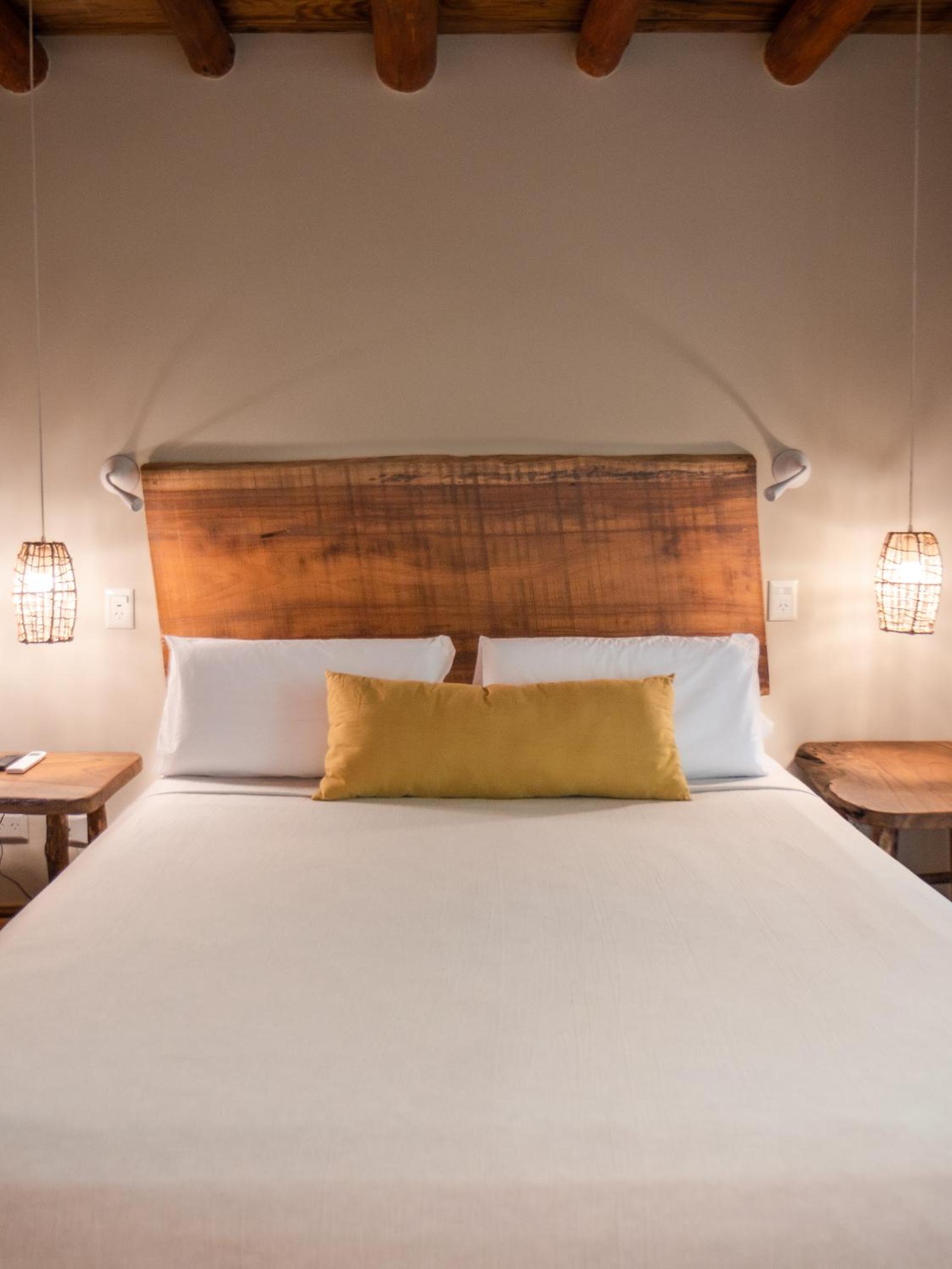 La Aldea De La Selva Lodge