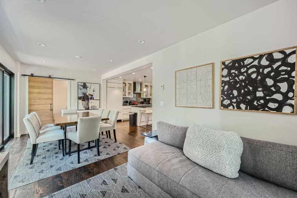 Wapo Chalet Winter SALE NOW 4 Bdrm Dogs OK view 5