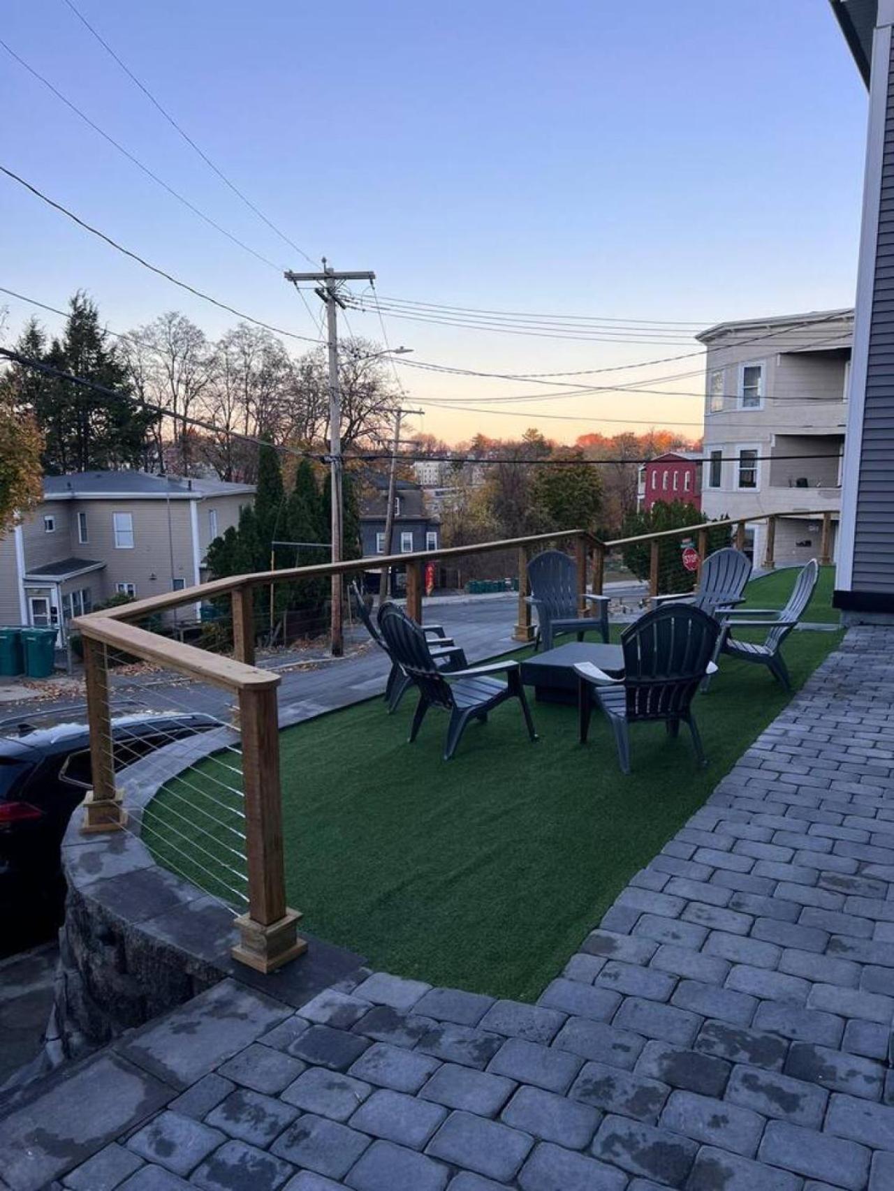 Modern 3BR Near FSU - 15 Min to Wachusett view 4