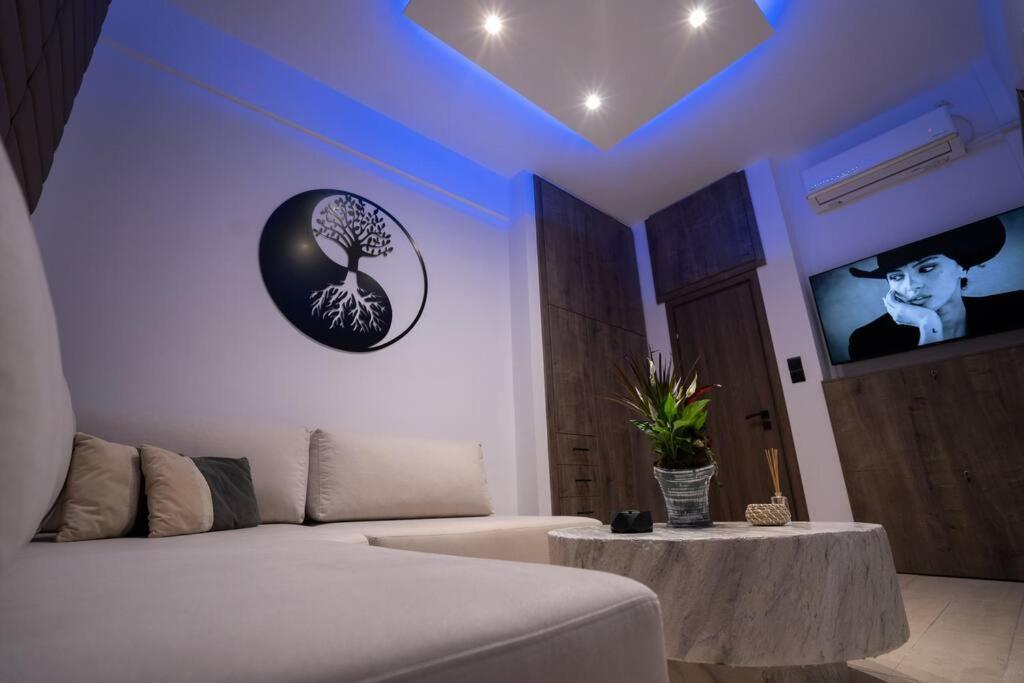 V Suites - Apts & Spa photo 5