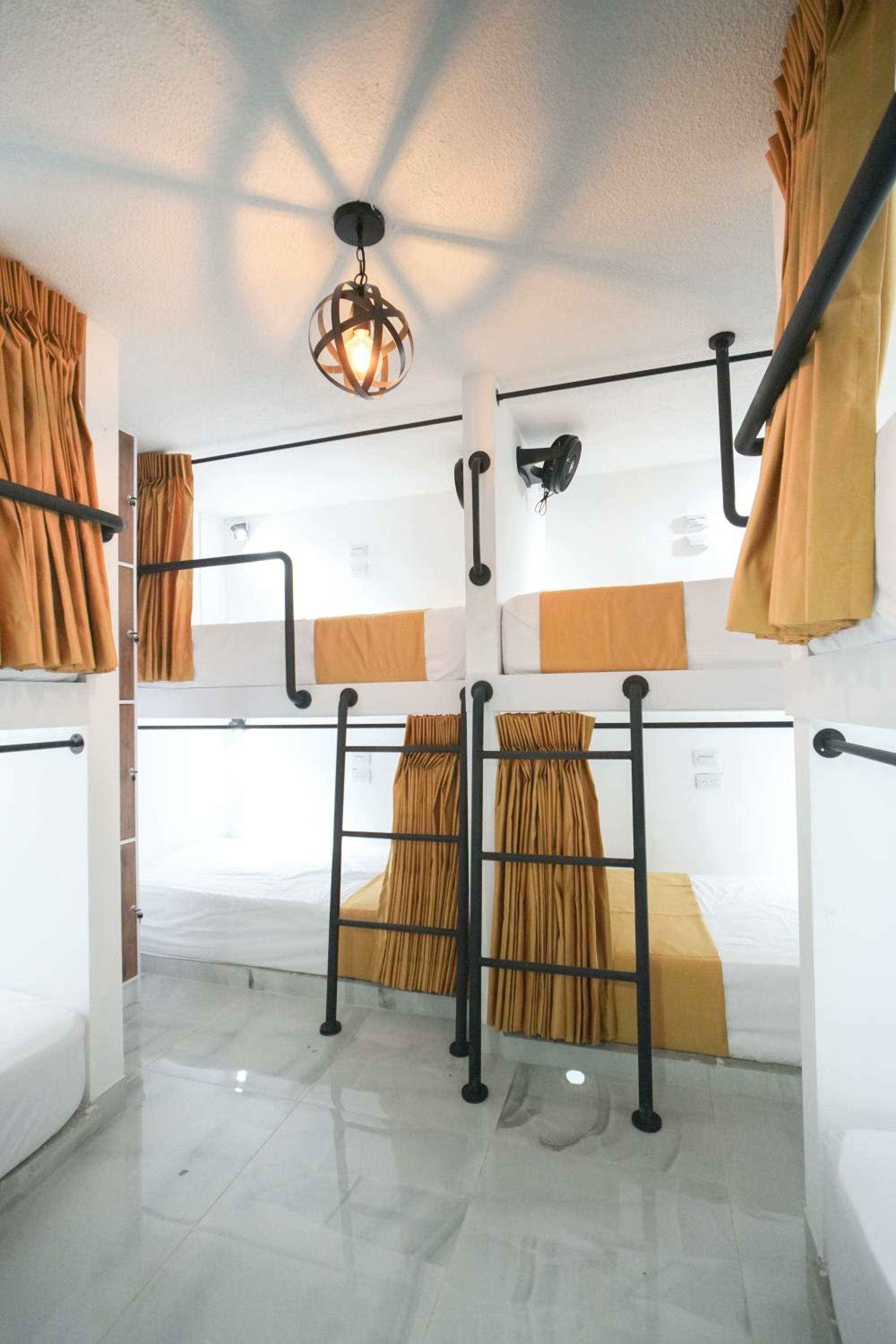 Qantic Lodging
