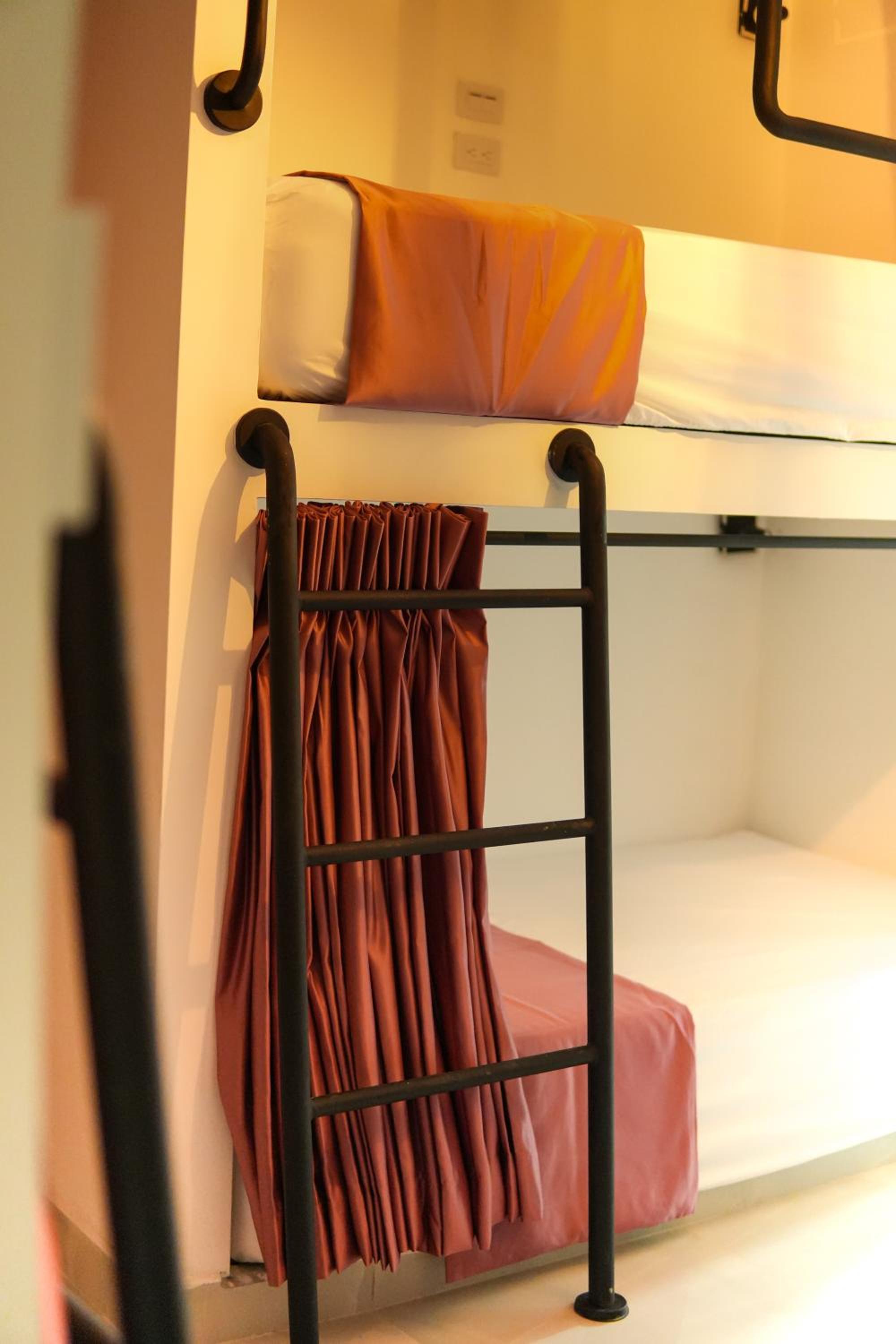 Qantic Lodging