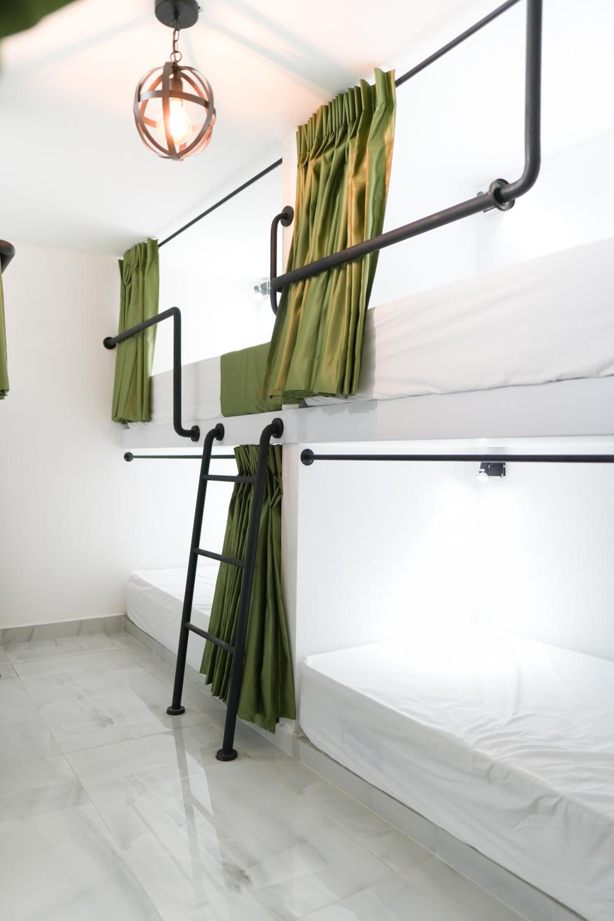 Qantic Lodging