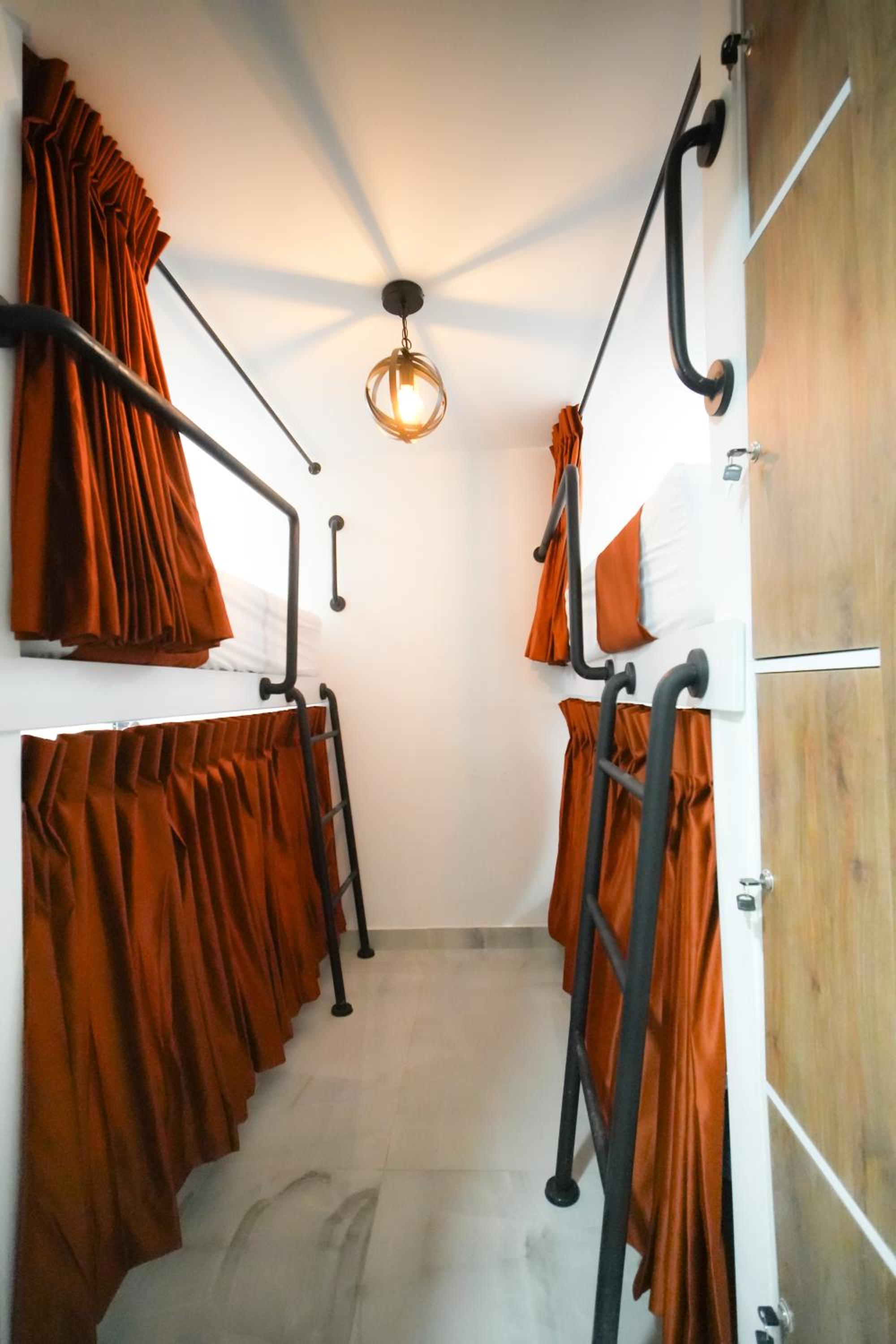 Qantic Lodging