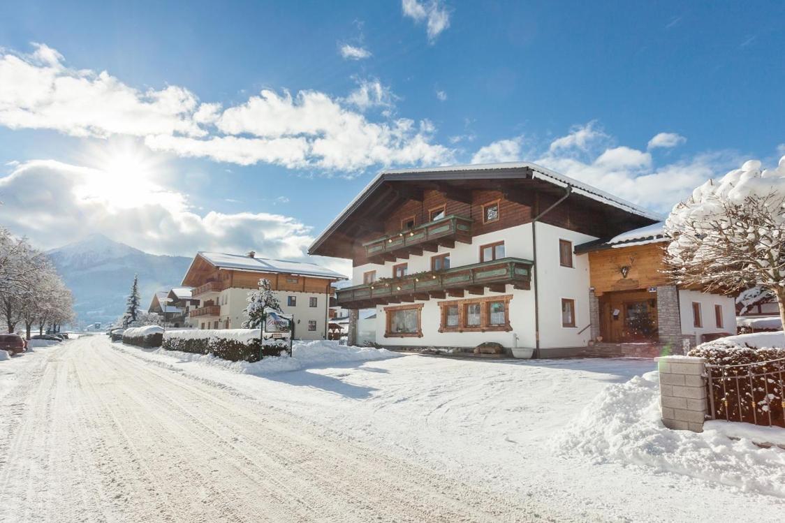 Holiday im Gästehaus Warter in Altenmarkt