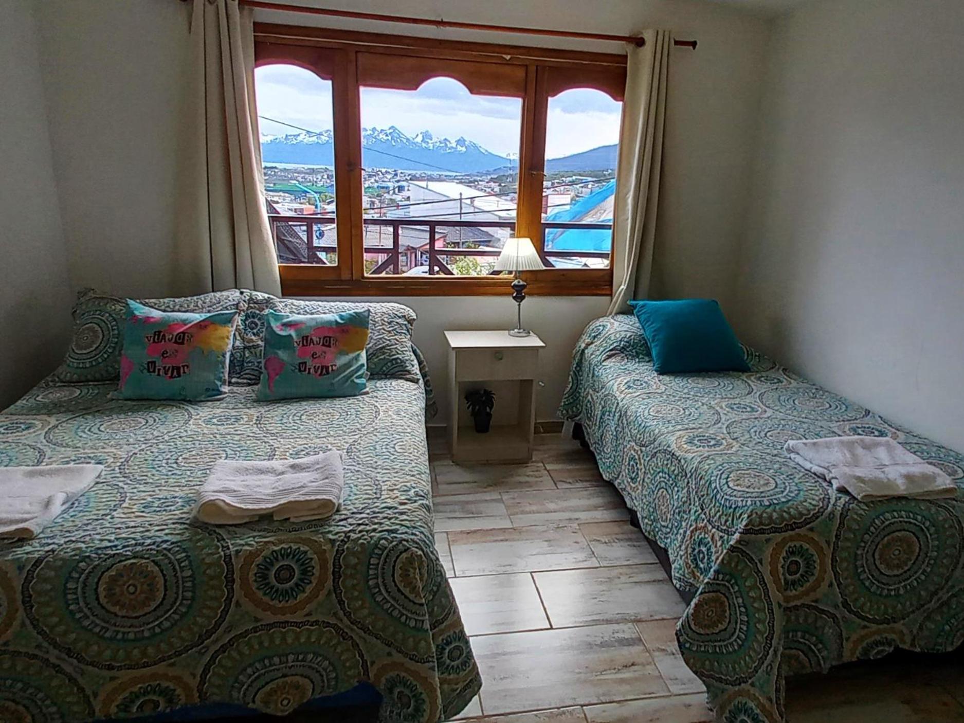Ushuaia Magnifica Cabaña hasta 8 personas con vista a las montañas y al canal